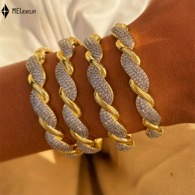 Women'S Accessories Manufacturers - الراقية تتميز بخطوط قطرية بلونين مكعب