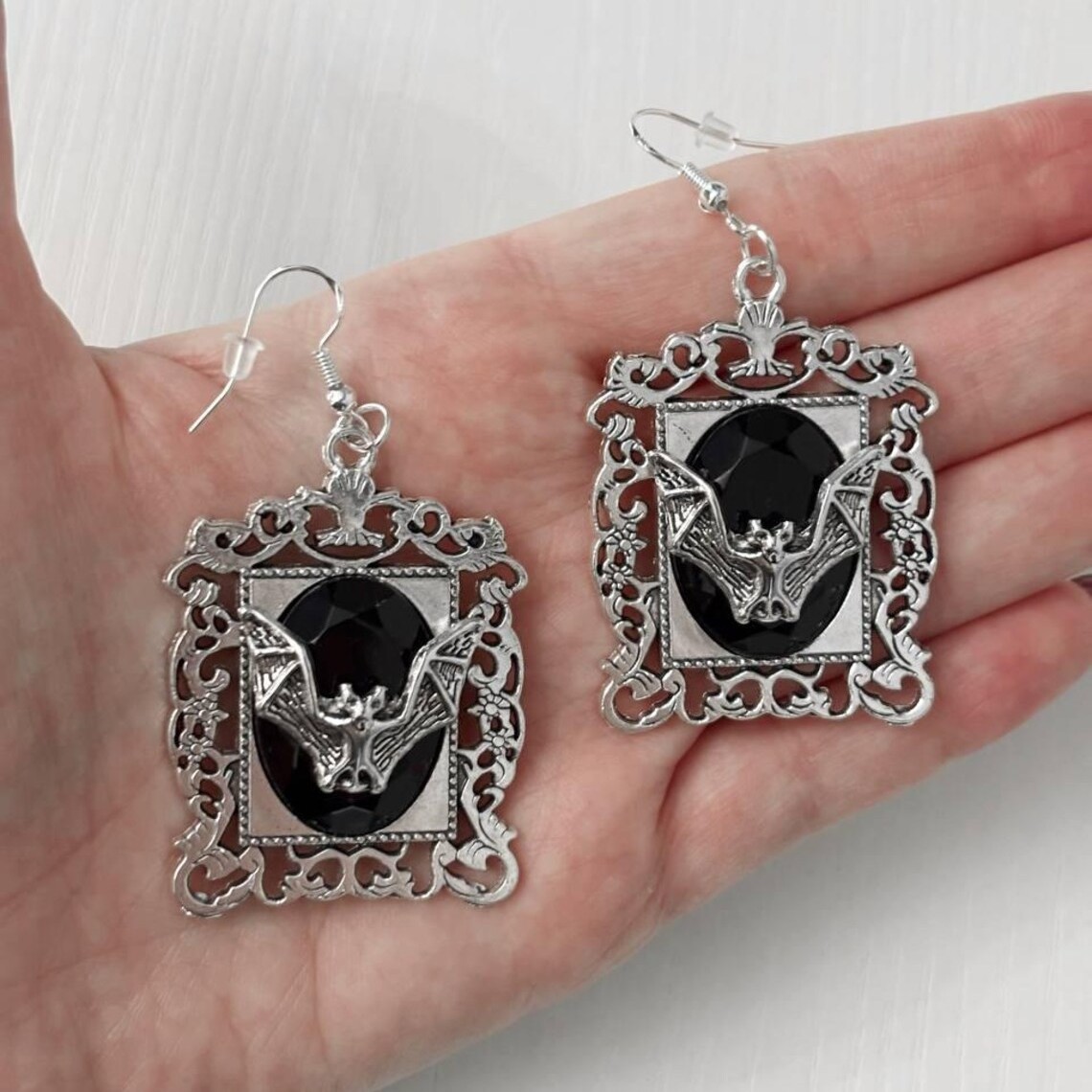 Women'S Vampire Accessories - أقراط على شكل خفاش مصاص دماء،