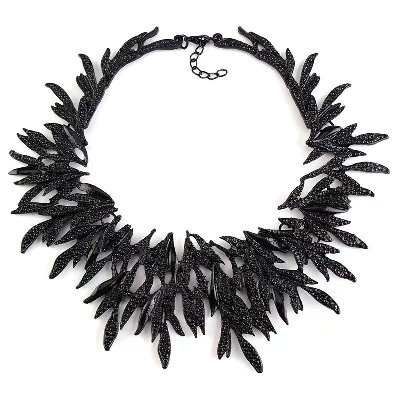 قلادة بتصميم ريترو أنيق ومبالغ - مراجعة Women'S Accessories Manufacturers وسعره