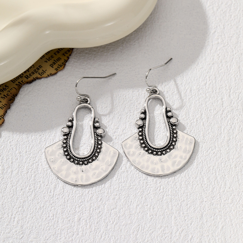 الأقراط المجوفة على شكل مروحة  - مراجعة Women'S Accessories Manufacturers وسعره
