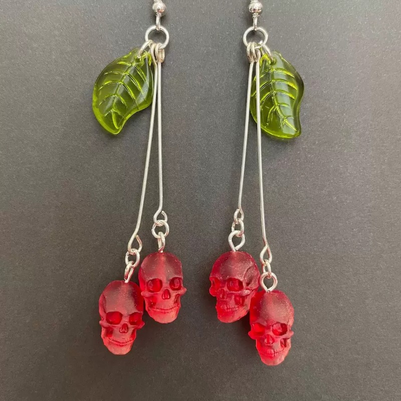 القوطية الجمجمة الكرز أقراط لل - مراجعة Women'S Vampire Accessories وسعره