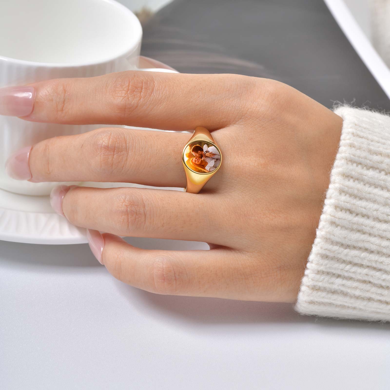 مخصص صور الخاتم الدائري للمرأة - مراجعة Women Accessories Logo وسعره